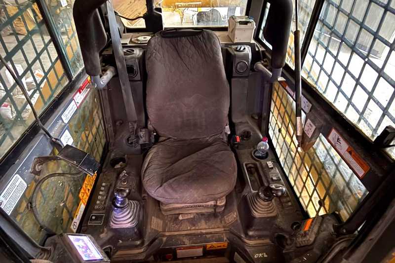 OmecoHub - Immagine TAKEUCHI TL12V2
